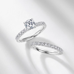 Set di anelli in moissanite argento S925 con pietra taglio rotondo e fascia in pavé