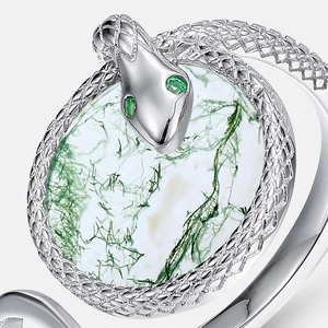 Snake wrap ring in S925 silver with green moss agate stone and emerald eyes detail