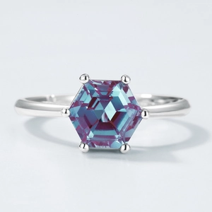 Hexagon cut color-changing alexandrite ring in 925 silver with classic six-prong setting