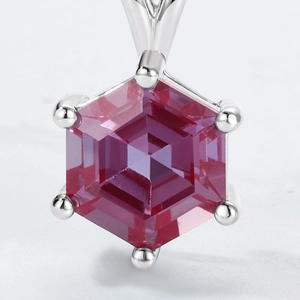 Hexagon cut alexandrite pendant necklace with S925 silver six-prong setting detail