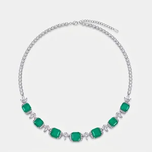 Luxus 925 Sterlingsilber Halskette Für Damen Elegant Smaragdschliff Lab-Grown Grünes Glas Saphir Korund Strass Schmuck