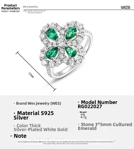 Anello quadrifoglio in argento S925 con smeraldi 3x5mm e specifiche tecniche