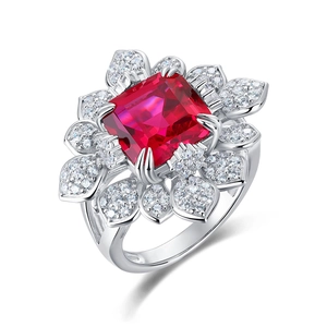Vintage flower-shaped S925 silver ring with ruby center and sparkling diamond halo