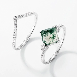 S925 silver stacking ring set with princess cut moss agate and V-shaped diamond band