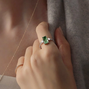 S925 silver ring with rectangular green moss agate stone and triangular side gems
