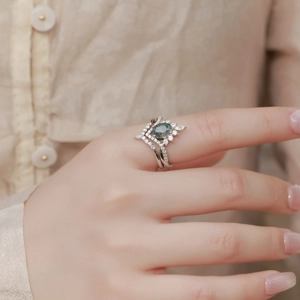 S925 silver crown ring set with natural green moss agate and accent diamonds