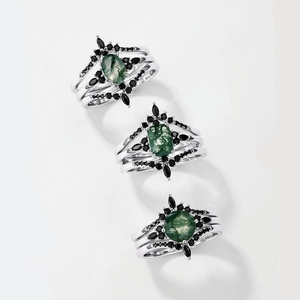 Set di anelli geometrici di lusso S925 argento con agata muschiata e accenti neri su grigio