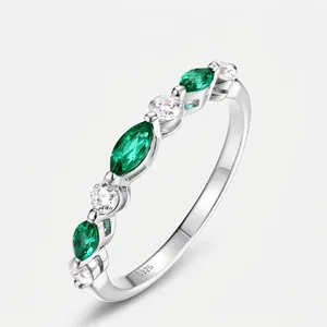 Bague Anneau Vintage en Argent Sterling 925 avec Émeraude de Laboratoire et Zirconia Gemme Taille Marquise Bijoux Mode Femme Cadeau
