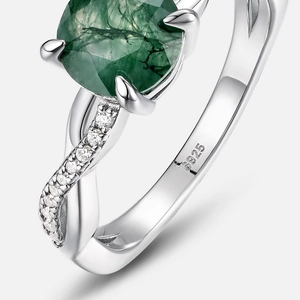 S925 sterling silver ring featuring green moss agate and twisted diamond band
