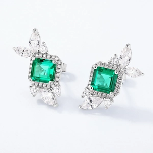 Boucles d'oreilles en argent S925 avec pierre émeraude et zircons marquise