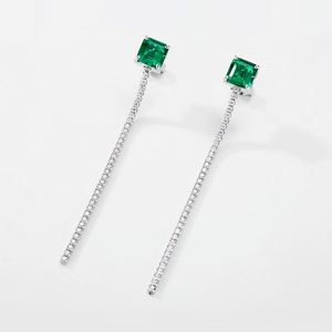 Élégantes boucles d'oreilles pampilles en argent S925 avec pierres vert émeraude