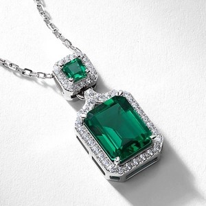 Elegant emerald cut laboratory green pendant necklace with S925 silver halo setting