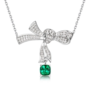 S925 silver bow necklace with cushion-cut emerald pendant and sparkling cubic zirconia