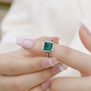Elegant emerald cut green gemstone ring in S925 silver halo setting for women