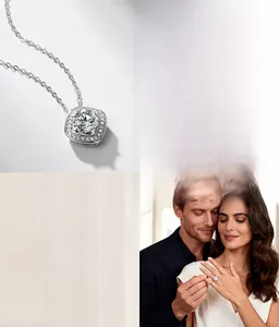Détail du collier et de la bague en diamant de culture sur un modèle élégant