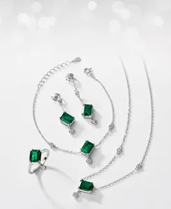 Parure de bijoux en émeraude et argent S925 avec bagues, colliers et boucles d'oreilles
