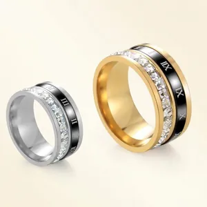 Bague en acier titane avec chiffres romains et strass en finitions or et argent