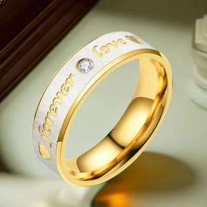 Bague bicolore en acier inoxydable avec gravure Forever Love et zircone étincelante