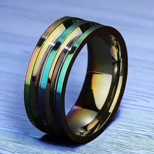 Regenbogenfarbener Titanstahlring mit dreischichtigem Banddesign und poliertem Finish