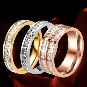 Bague Éternité Minimaliste en Acier Inoxydable avec Strass Pavés pour Femme Pierre Carrée Simple Double Rangée Bague de Doigt Bijoux de Mode Ins Cadeau
