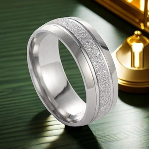 Macro di anello in acciaio inossidabile argento con fascia larga e centro satinato
