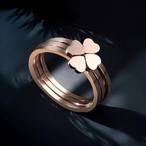 Fashion Stainless Steel Four-Leaf Clover Heart Ring For Women Triple Layer Stackable Rose Gold Silver Gold Jewelry Gift
