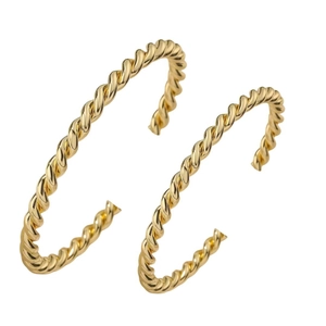 Minimalistische C-förmige gedrehte Creolen mit 18K Goldbeschichtung und Vintage-Finish