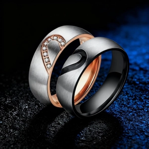 Stainless Steel Couple Rings Zirconia Heart Matching Design Brushed Finish Non Tarnish Jewelry For Lovers