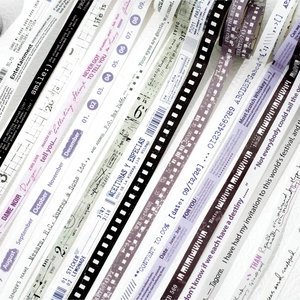 Σετ vintage washi ταινιών με ρετρό φιλμ, ετικέτες και παλιά εκτυπωμένα άρθρα εφημερίδων