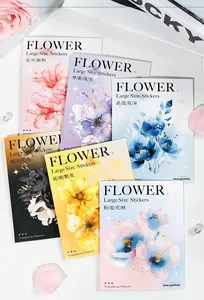 Détails macro d'autocollants PET floraux translucides avec dorure et effet aquarelle