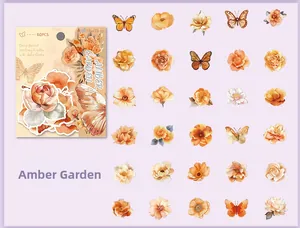 Dettaglio del set di adesivi Amber Garden con 60 motivi di fiori e farfalle