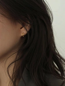 Elegant 925 sterling silver gold-plated pig nose hoop earrings for a minimalist daily look
