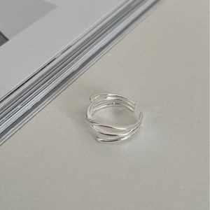 Bague ouverte multicouche en argent sterling S925 avec une finition hautement polie