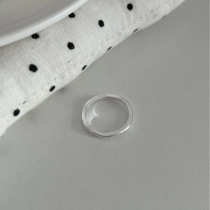 Minimalist S925 sterling silver adjustable ring with a high-polished mirror finish