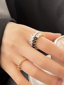 Bagues carrées chic en argent 925 avec diamants complets en finition or et noir