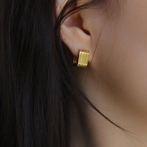 Elegant 925 sterling silver square gold huggie earrings with vertical striped texture