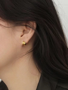 Elegant 925 sterling silver gold-plated chunky C-shaped hoop earrings for women