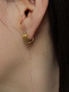 Minimalist 925 sterling silver square stud earrings with brushed gold finish for women
