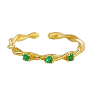 Adjustable 925 silver braided gold ring with three round green emerald zircon stones