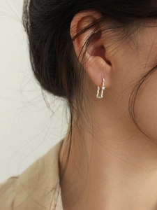Orecchini a cerchio quadrati in argento sterling 925 con texture e zircone scintillante