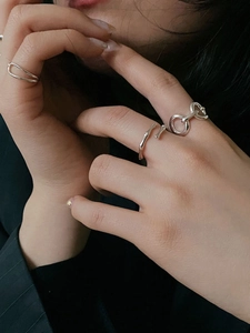 Minimalist S925 sterling silver ring set featuring bamboo and chain link designs