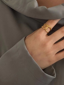 Minimalist 18K gold plated multi-layer interlaced ring with smooth and braided texture