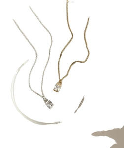 Ensemble élégant de colliers en argent sterling S925 avec pendentifs carrés en zircon brillant