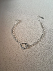 Elegant 925 sterling silver rolo chain bracelet with minimalist teardrop pendant for women