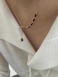 Collier Pendentif en Argent Sterling 925 avec Strass Noirs Rectangulaires Collier Chaîne Réglable en Forme de Y pour Femme