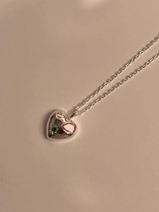 Collier coeur en argent S925 avec pierres roses en goutte et étoiles vertes