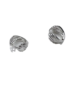 Boucles d'oreilles créoles en argent 925 avec design texturé en forme d'éventail