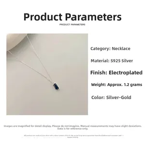 Détail du collier en argent S925 avec pendentif rectangulaire bleu profond
