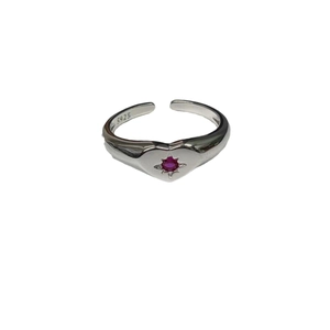 S925 sterling silver open ring featuring a red heart gemstone and starburst design
