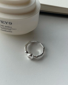 Minimalist S925 sterling silver open ring with star engraving and irregular band
